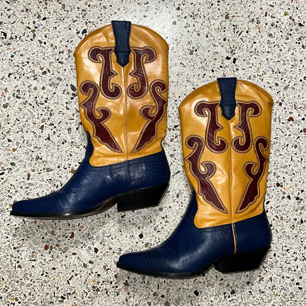 Vintage Nine West cowboy cowgirl boots denim blue gold 7.5. Cowboy carter tour!